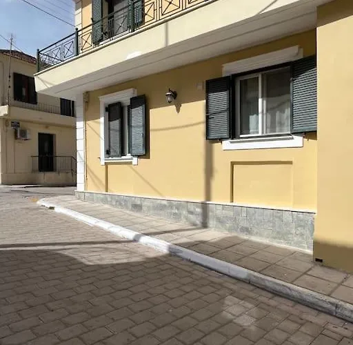 Center * Lixouri