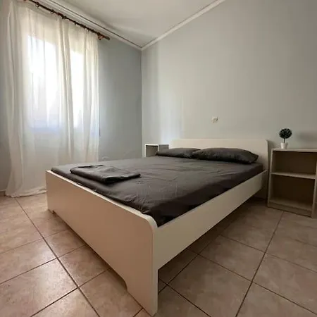 Center * Lixouri